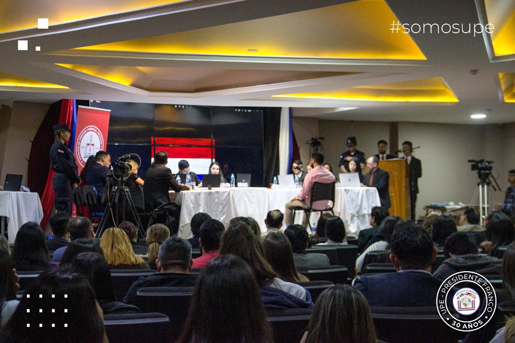 Simulación de Juicio Oral, Facultad de Ciencias Políticas Jurídicas y Sociales, Carrera de Derecho.