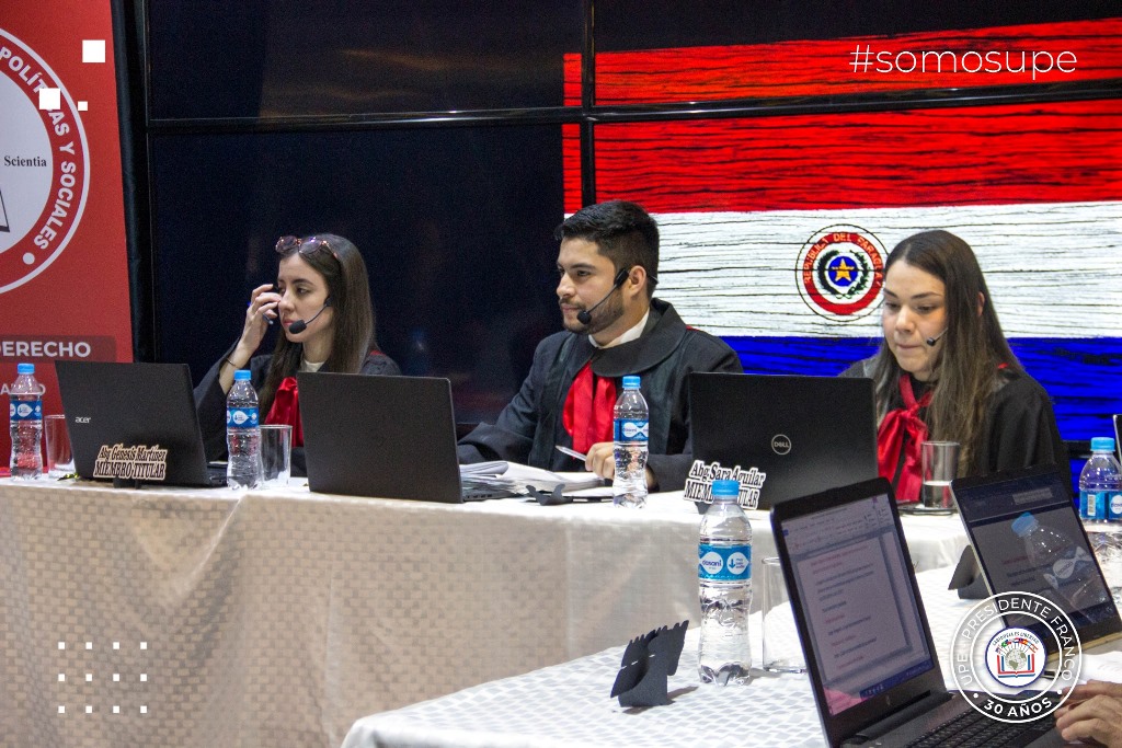 Simulación de Juicio Oral, Facultad de Ciencias Políticas Jurídicas y Sociales, Carrera de Derecho.