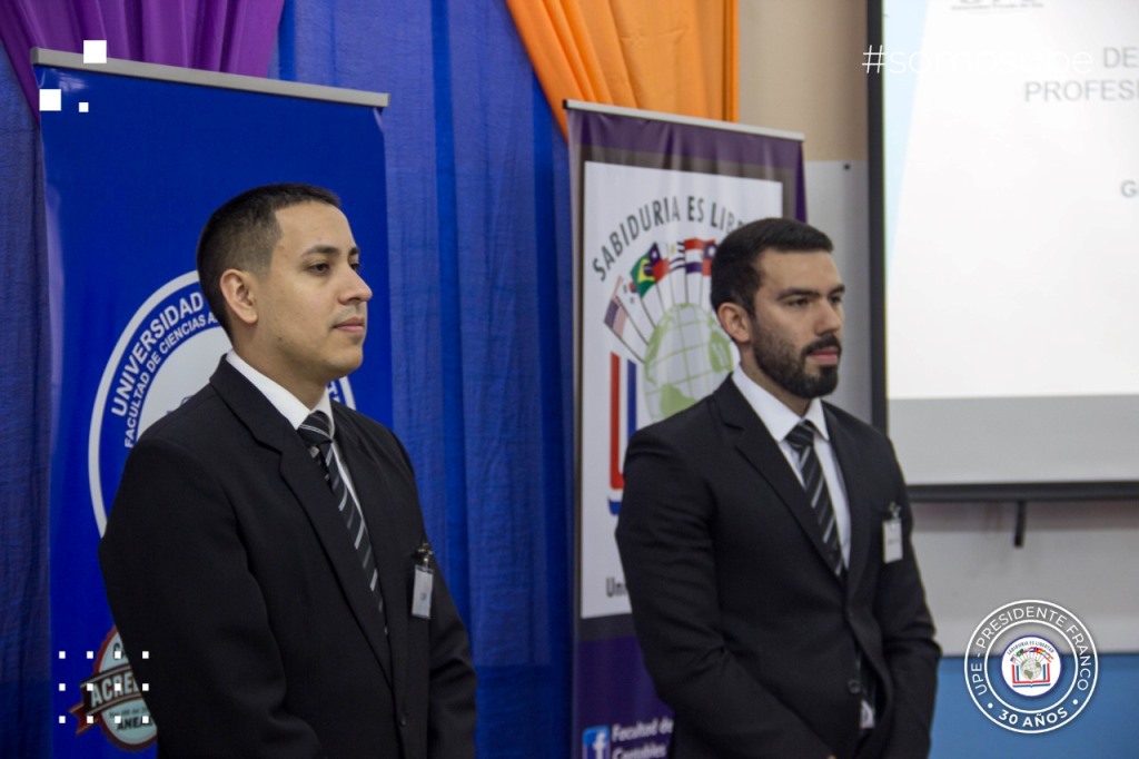 Presentación de Trabajo Final de Grado, Carrera de Administración de Empresas