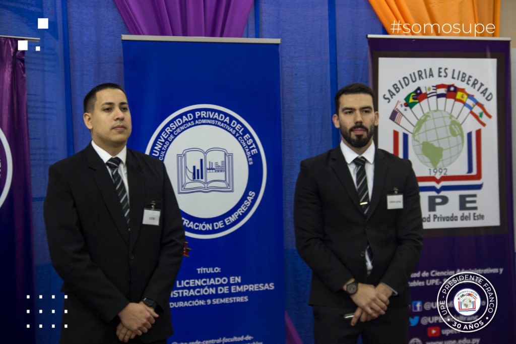 Presentación de Trabajo Final de Grado, Carrera de Administración de Empresas