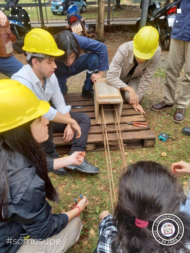 Jornada de campo, Construcción 4, 4to Semestre, 2° Curso, elaboración de encofrados, doblado y armado de armadura