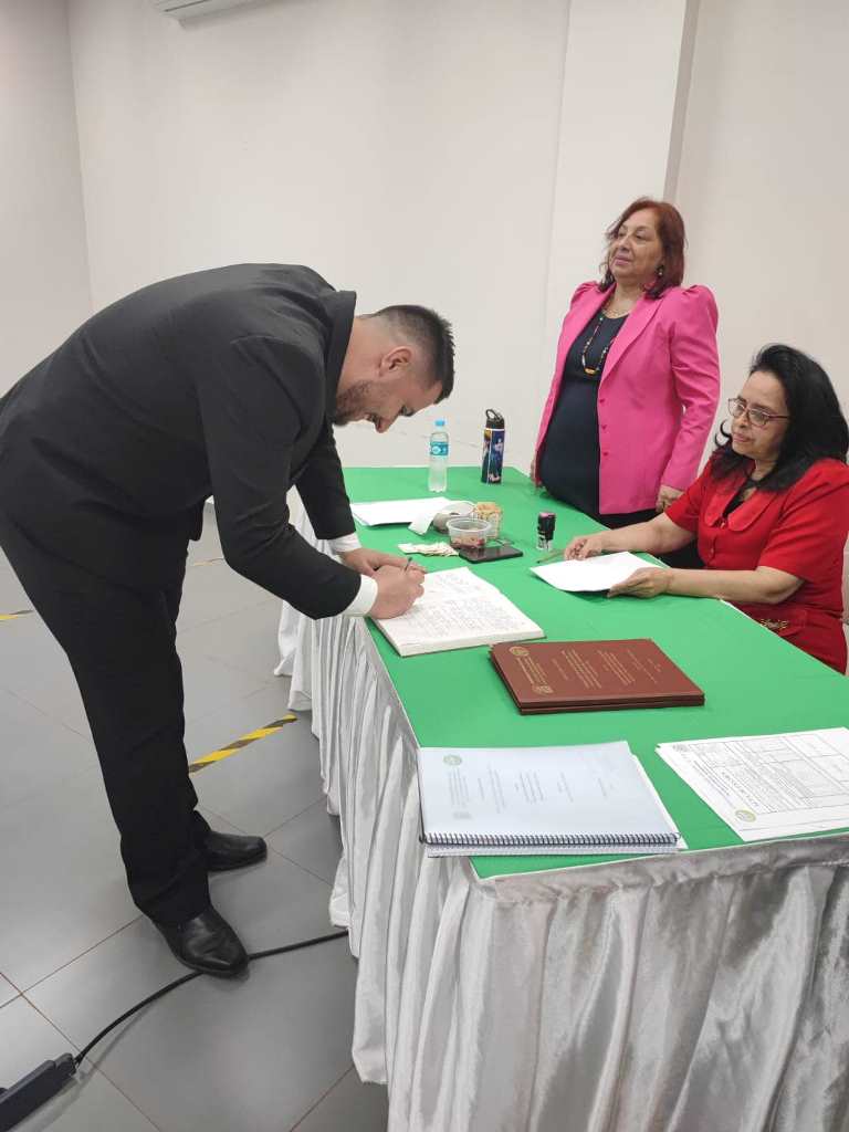 Presentación y defensa de Trabajo Final de Grado