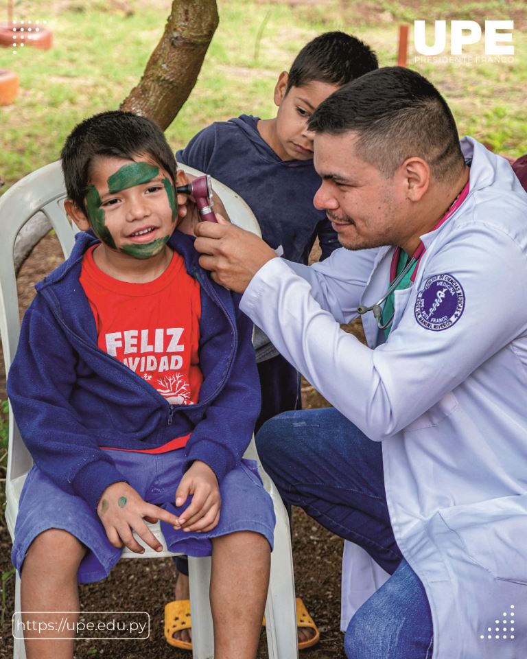 "Manos Que Cuidan, Corazones Que Sanan" - Medicina En Acción Comunitaria