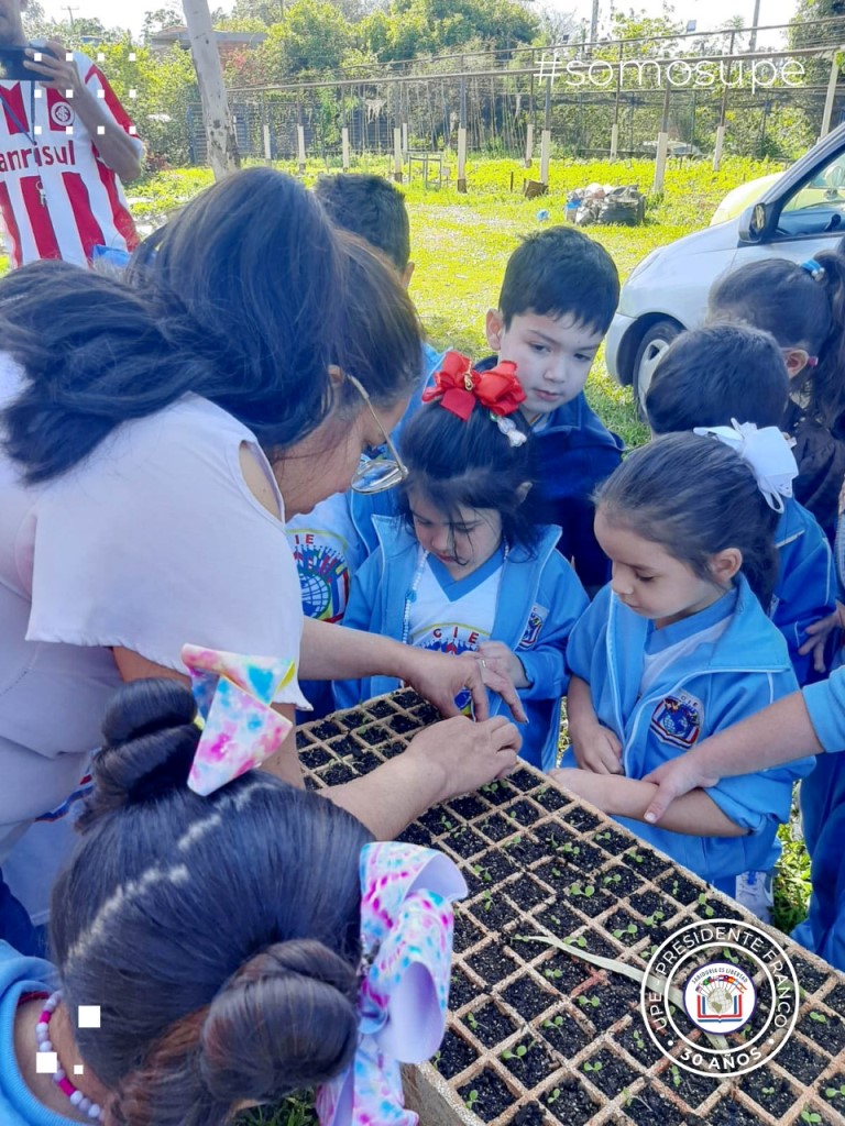 Alumnos del Jardín y Preescolar visitaron el centro experimental, Facultad de Ciencias Agropecuarias