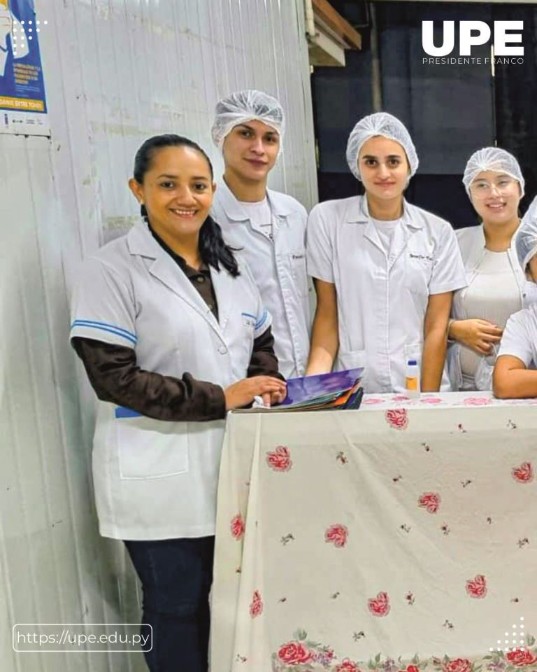 Educación Preventiva en el Hospital Regional: Formación Profesional en Enfermería