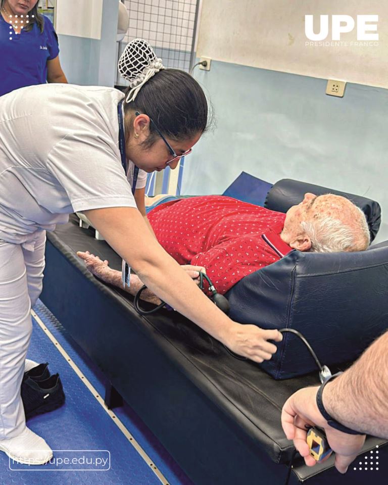 Jornada de Salud Comunitaria: Prácticas de Enfermería en la UPE
