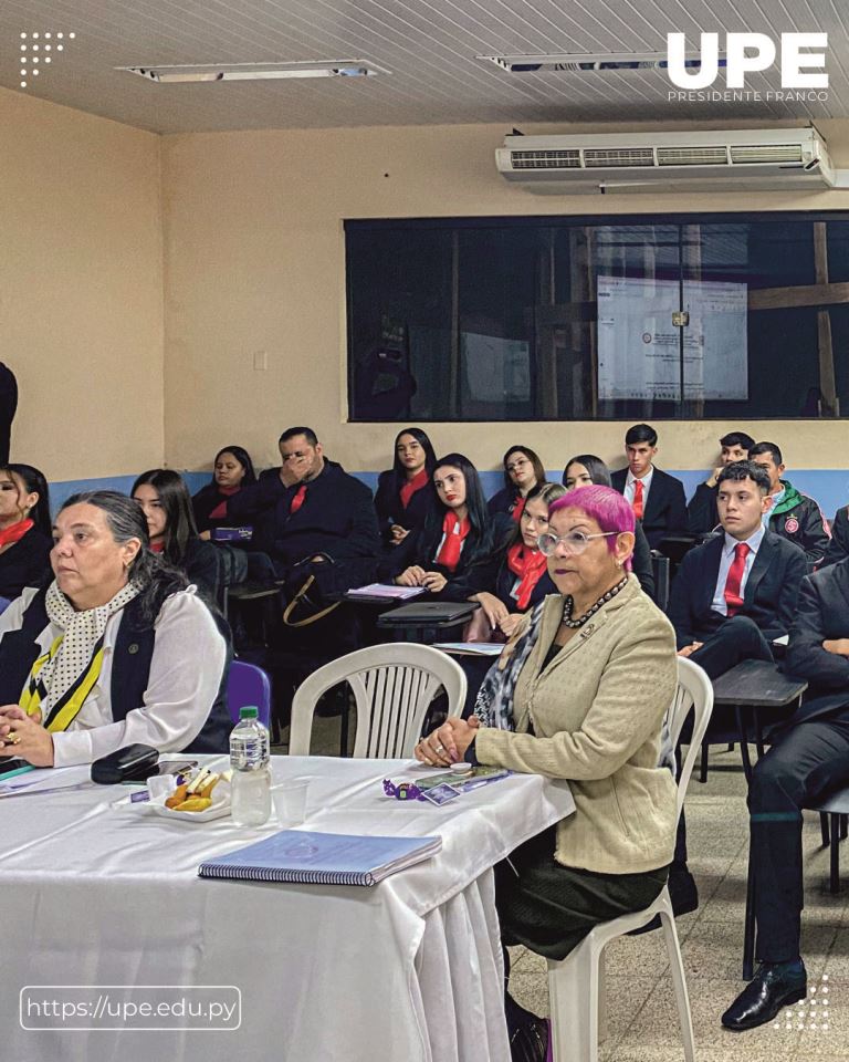 Investigaciones Jurídicas en la UPE: Exposiciones de Estudiantes de Derecho