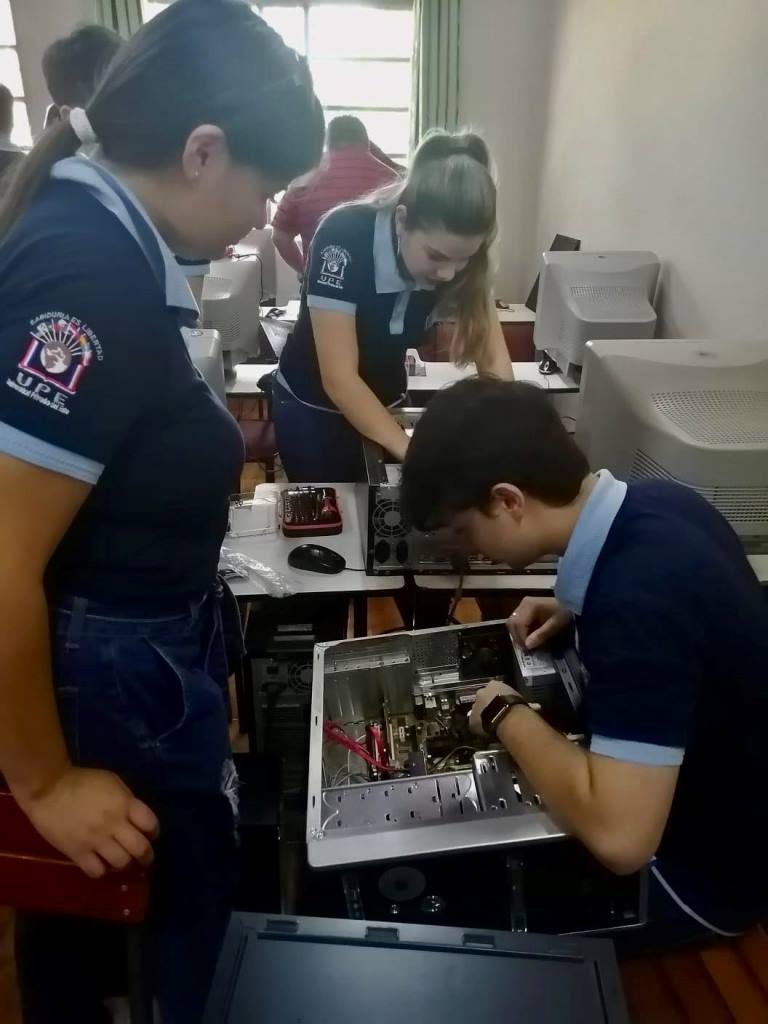 Facultad de Ciencias de la Informática Jornada de Extensión Universitaria