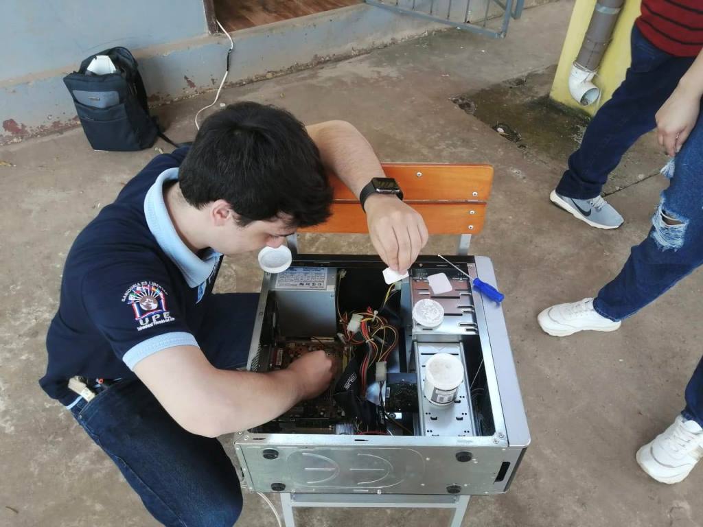 Facultad de Ciencias de la Informática Jornada de Extensión Universitaria