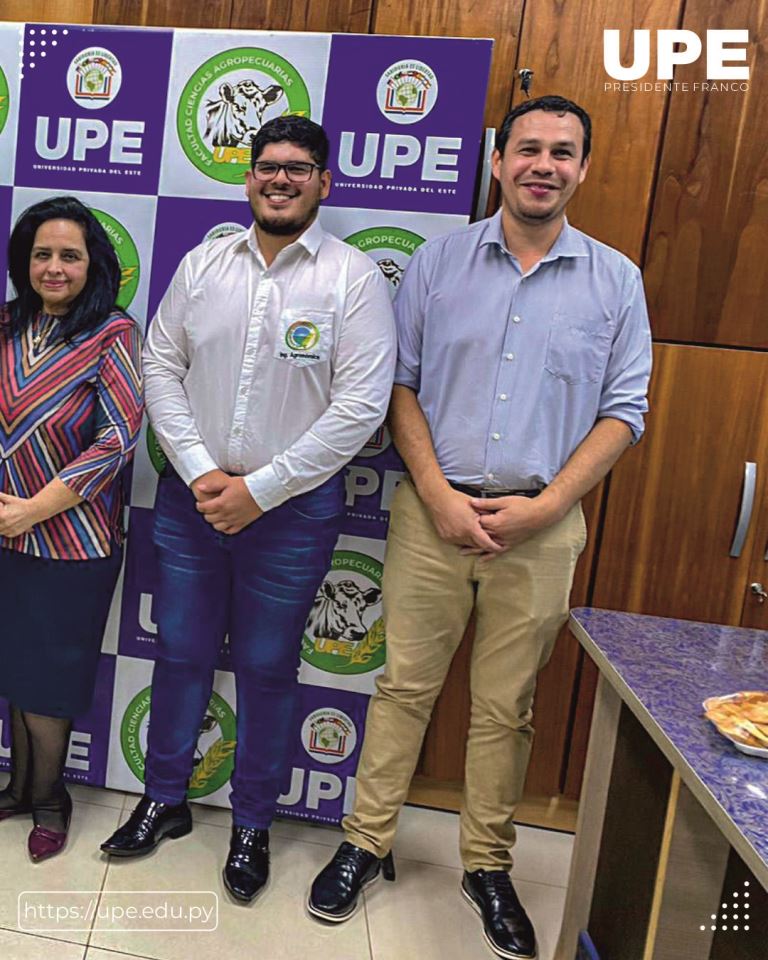 Alumnos de Agronomía Realizan Examen Final de Seminario de Tesis