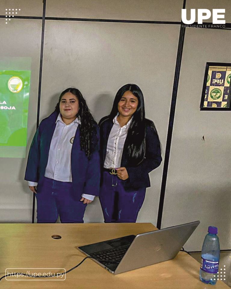 Alumnos de Agronomía Realizan Examen Final de Seminario de Tesis
