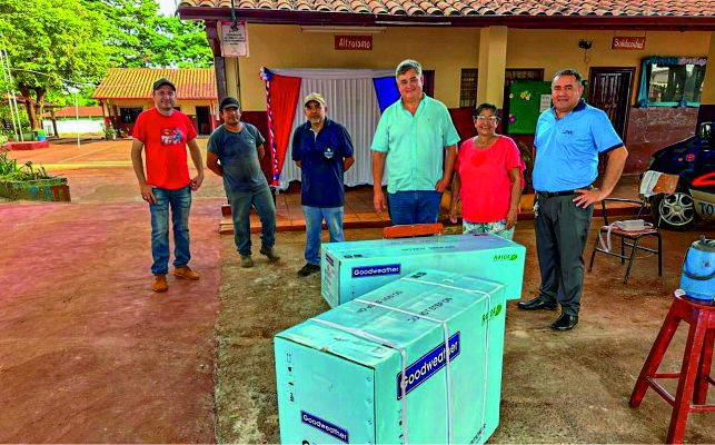 Escuela Jorge Rubén Peña del Km7 Monday de Franco recibió nuevo acondicionador de aire