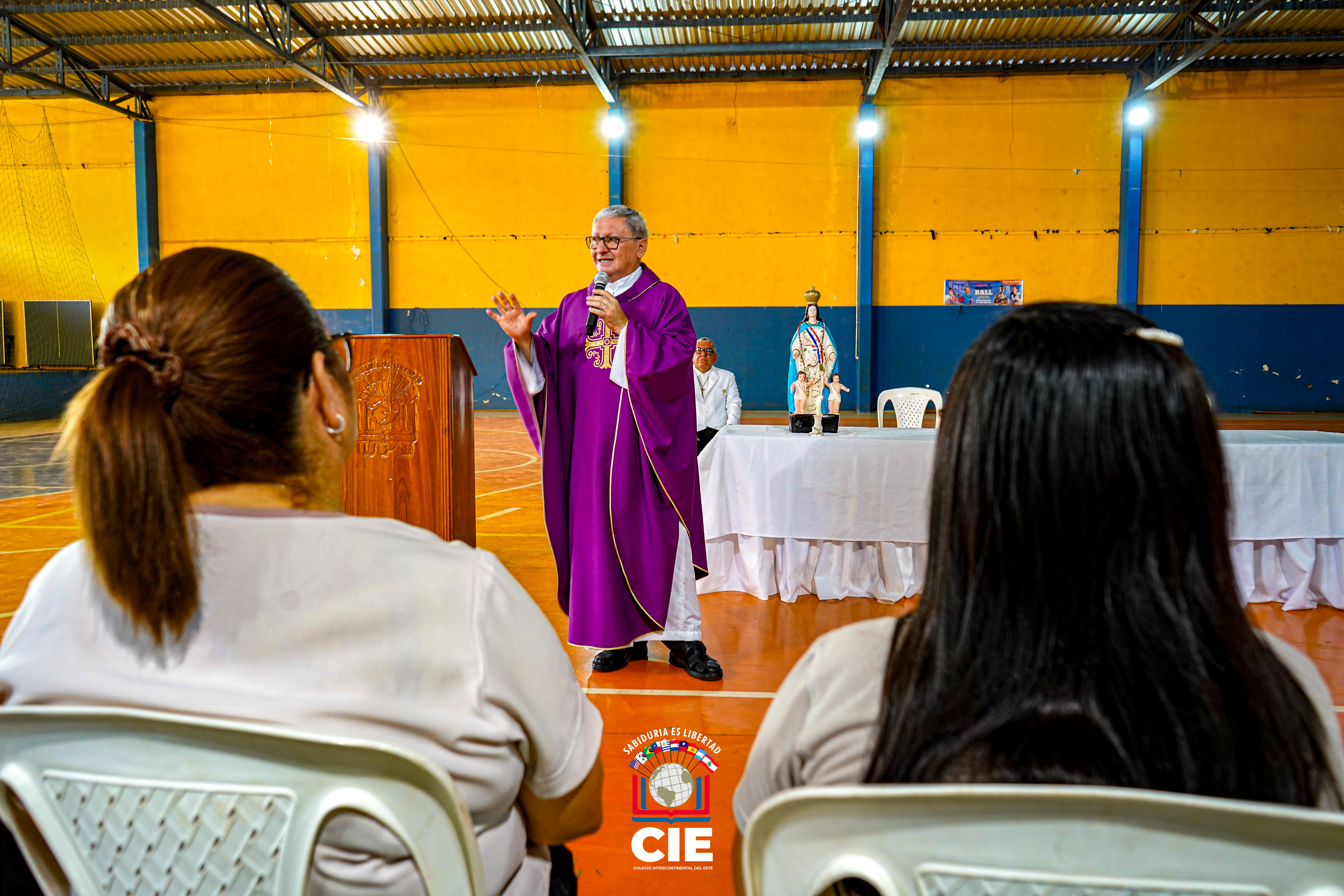 Misa de Cenizas en el Colegio Intercontinental del Este