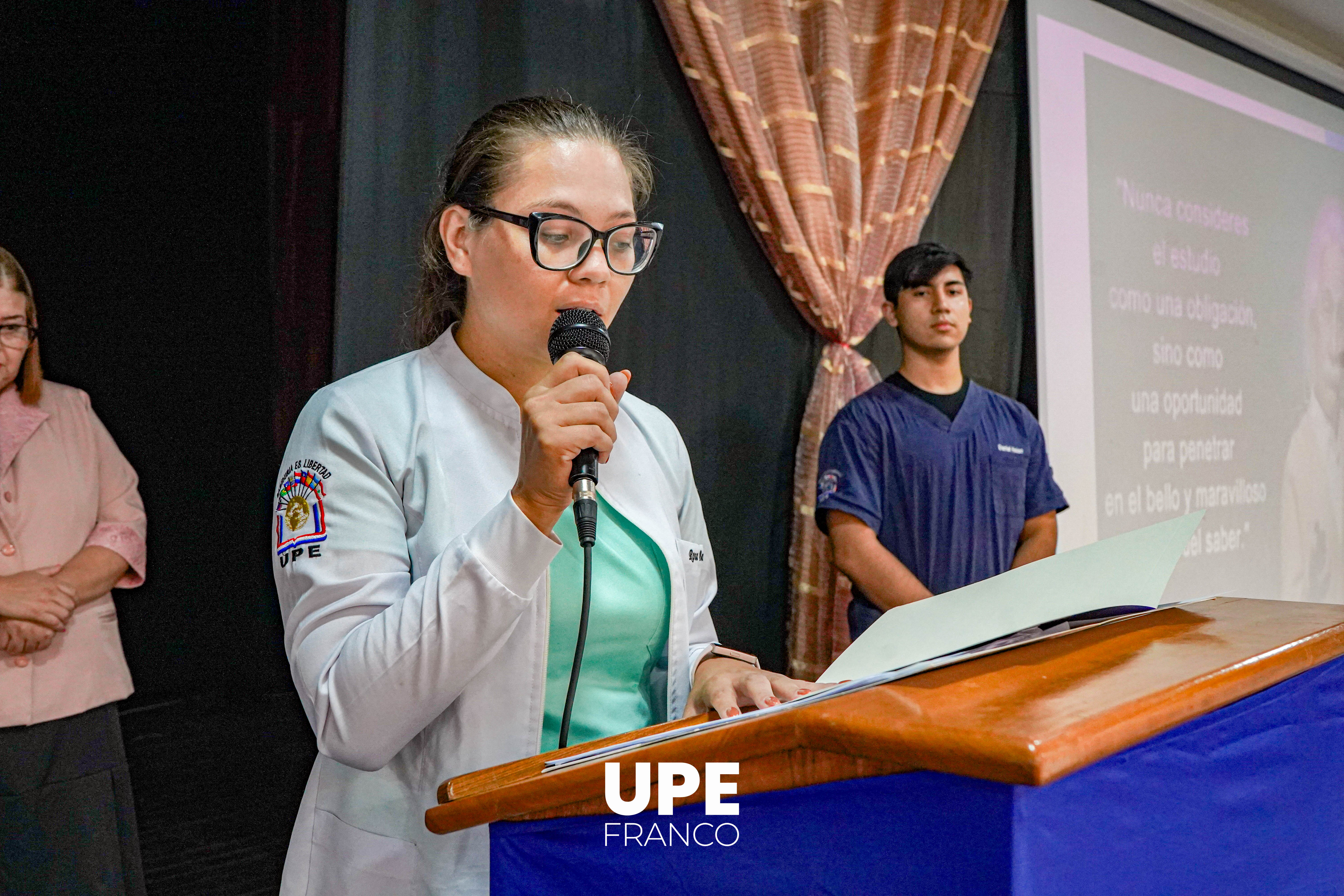 Ceremonia de inducción 2025: Estudiantes de Ciencias de la Salud inician su formación