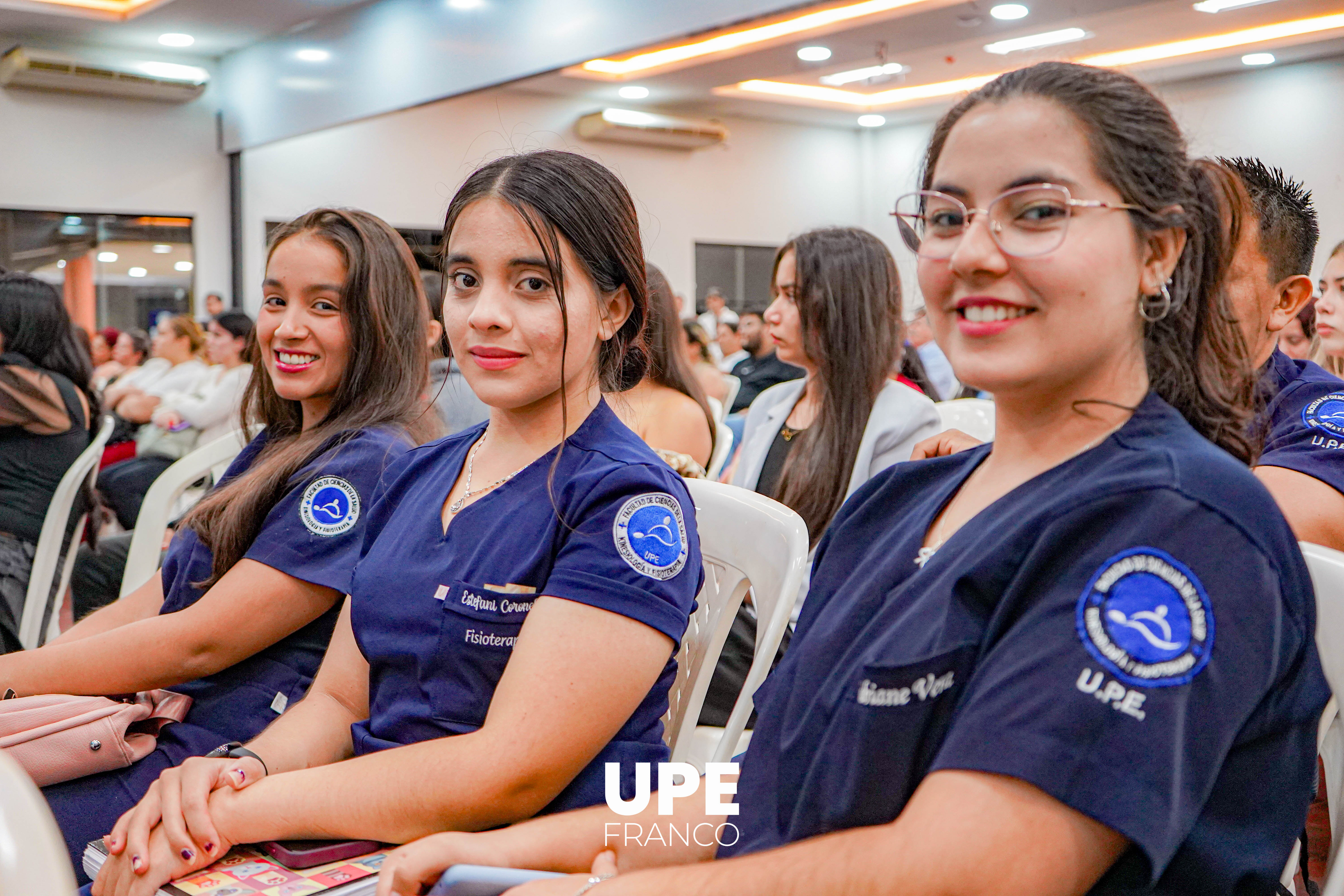 Ceremonia de inducción 2025: Estudiantes de Ciencias de la Salud inician su formación