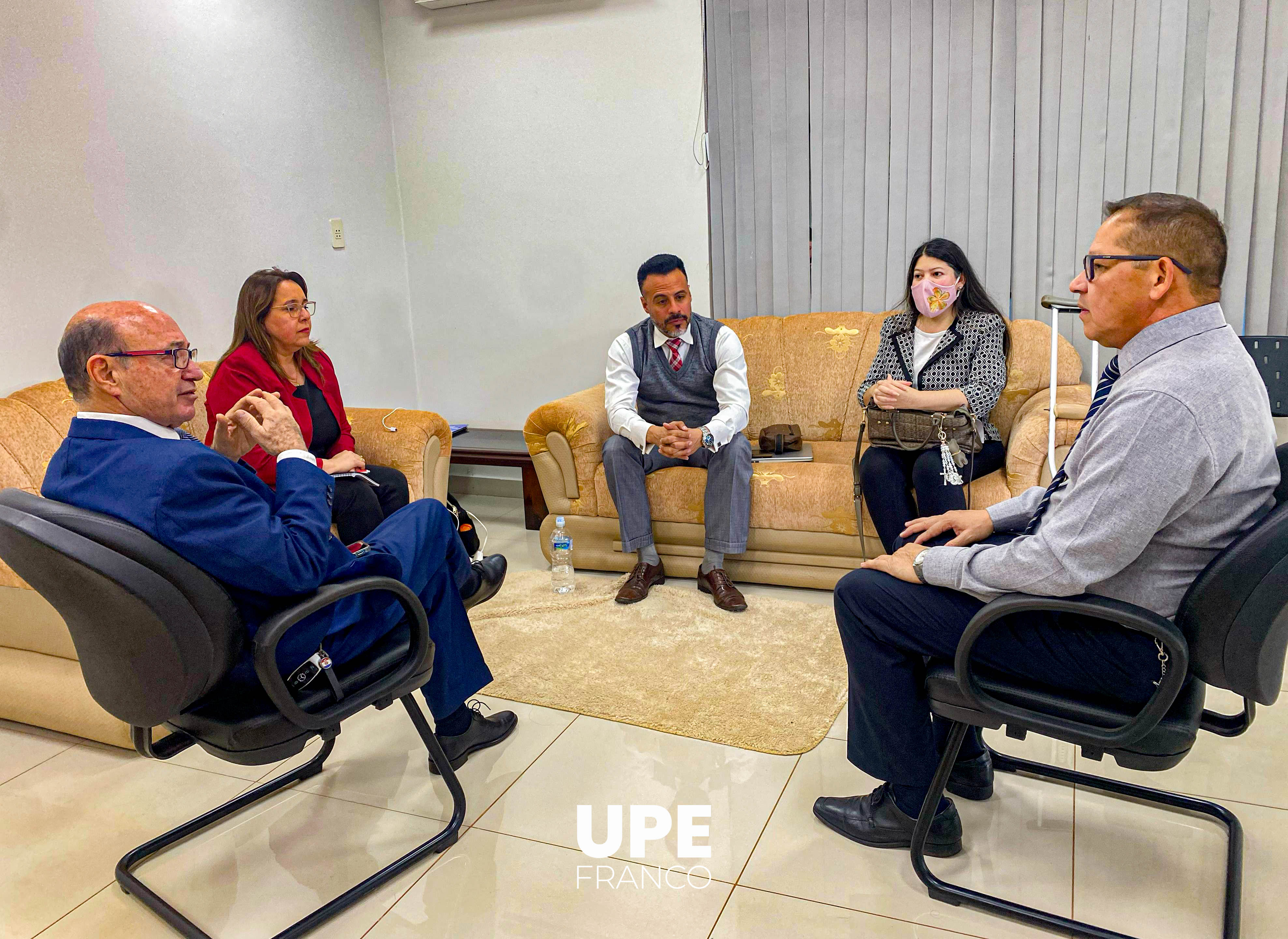 Reunión en Derecho UPE: Nuevos casos de identidad y seguimiento de expedientes