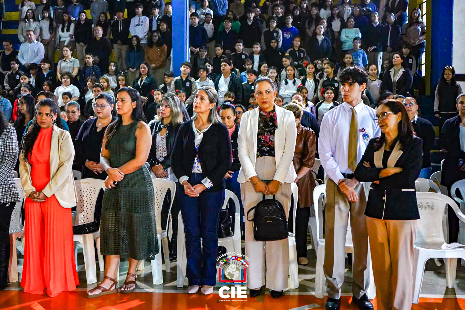 Celebración del Día de la Madre en el Colegio Intercontinental del Este: Misa, arte y gratitud