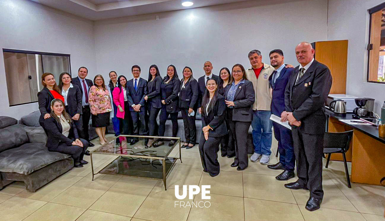 Visita de pares evaluadores de la ANEAES con fines de acreditación de la carrera de Kinesiología y Fisioterapia