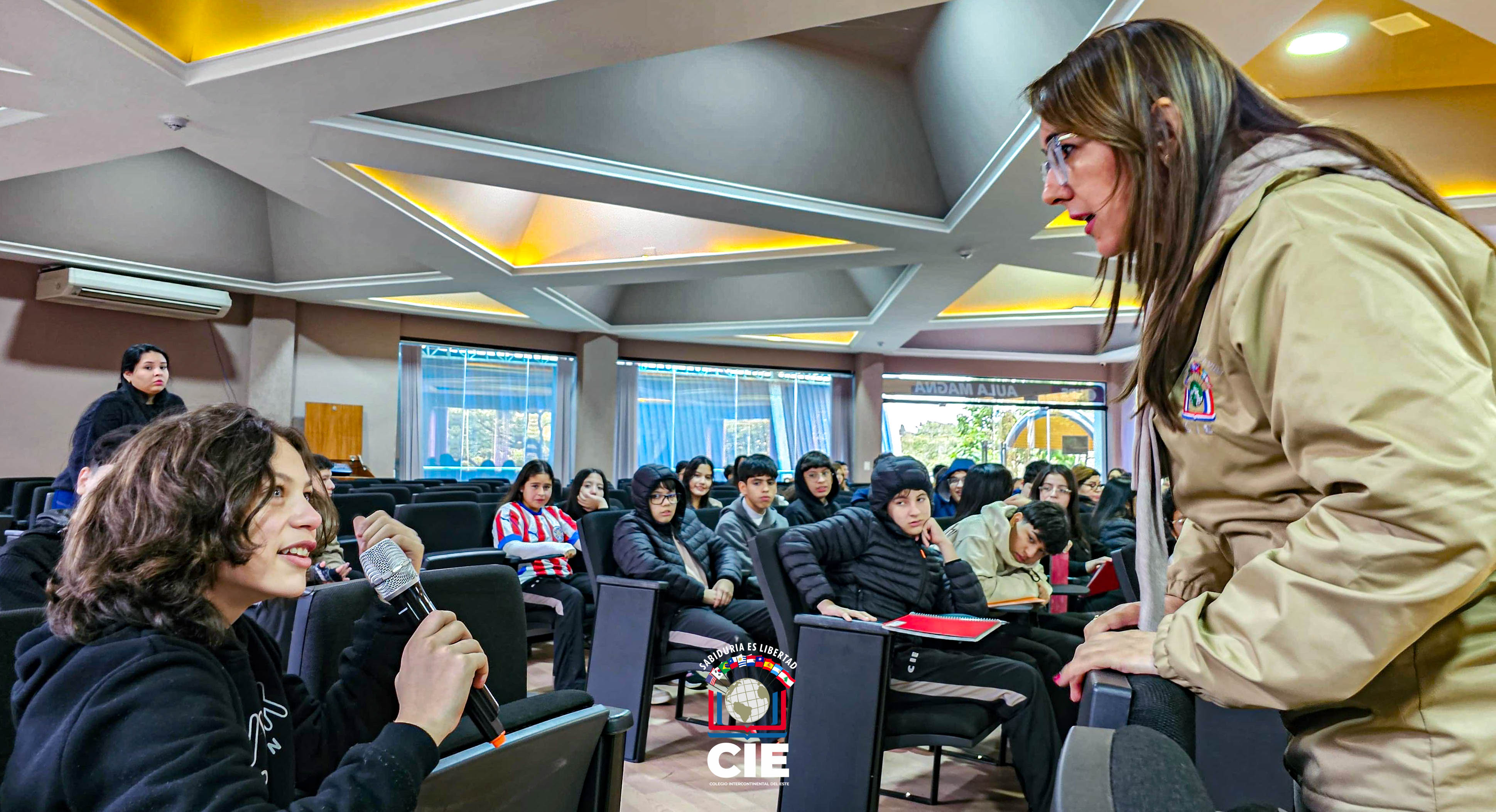 Estudiantes del CIE reflexionan sobre prevención del suicidio: Fortaleciendo la Salud mental