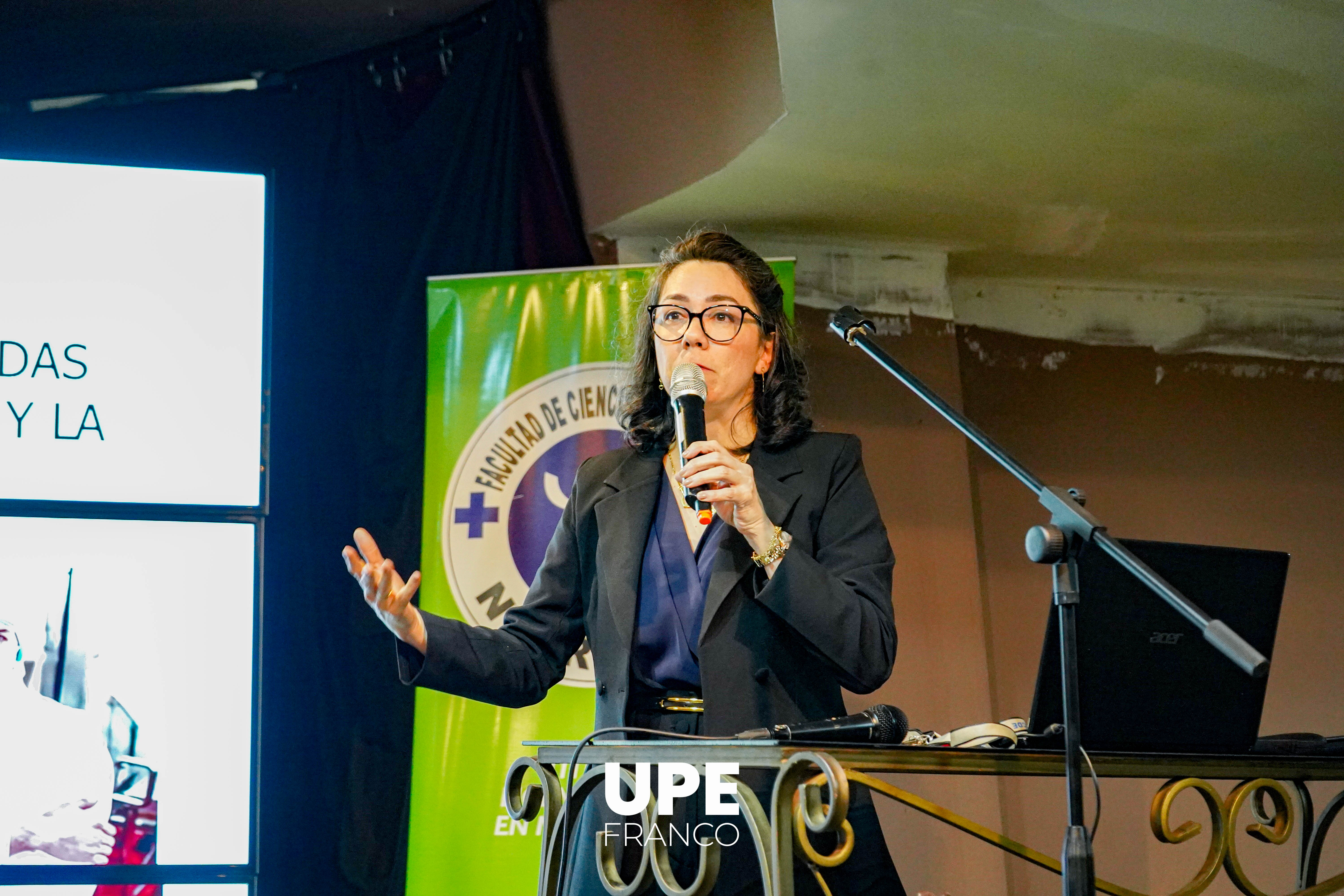 Bioseguridad en Cocina y Manejo de Urgencias ante Accidentes en la Cocina: Taller de Capacitación en la UPE FRANCO