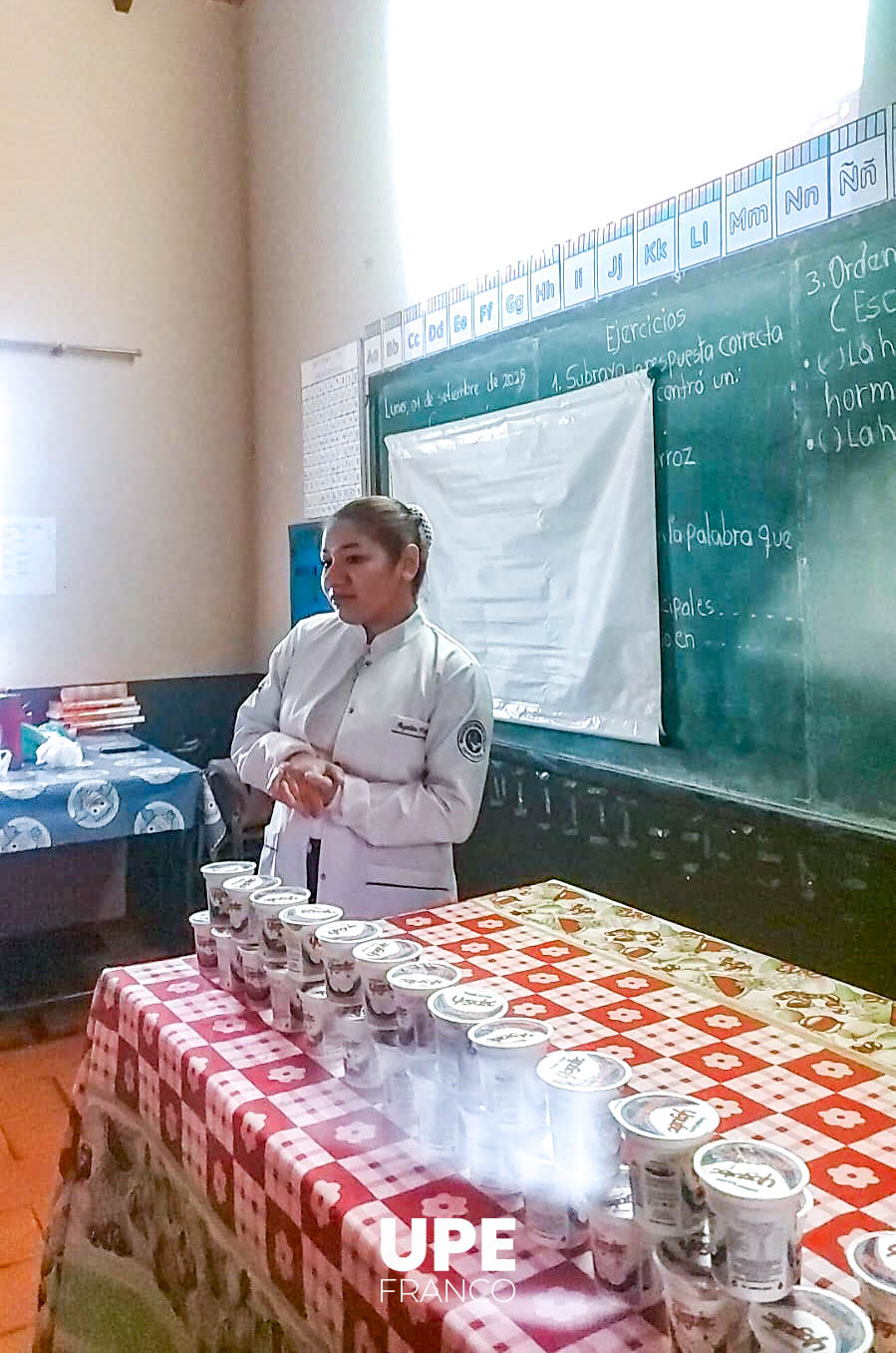 Estudiantes de Enfermería UPE promueven salud en la Escuela Mariano Bobadilla