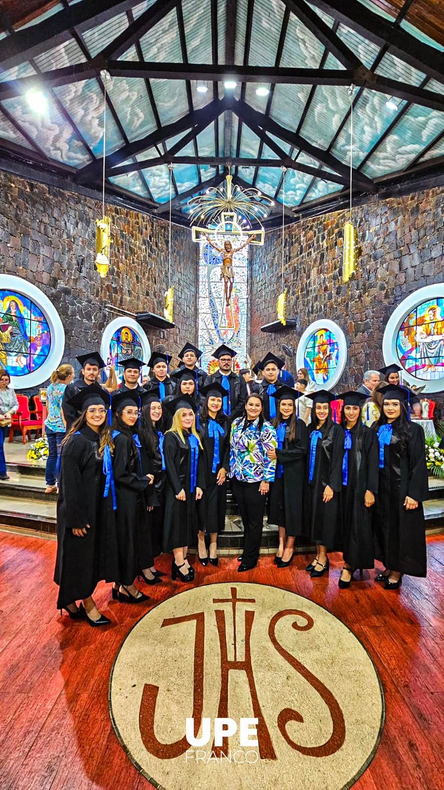 Misa de Acción de Gracias: Egresados de la Facultad de Ciencias Administrativas y Contables