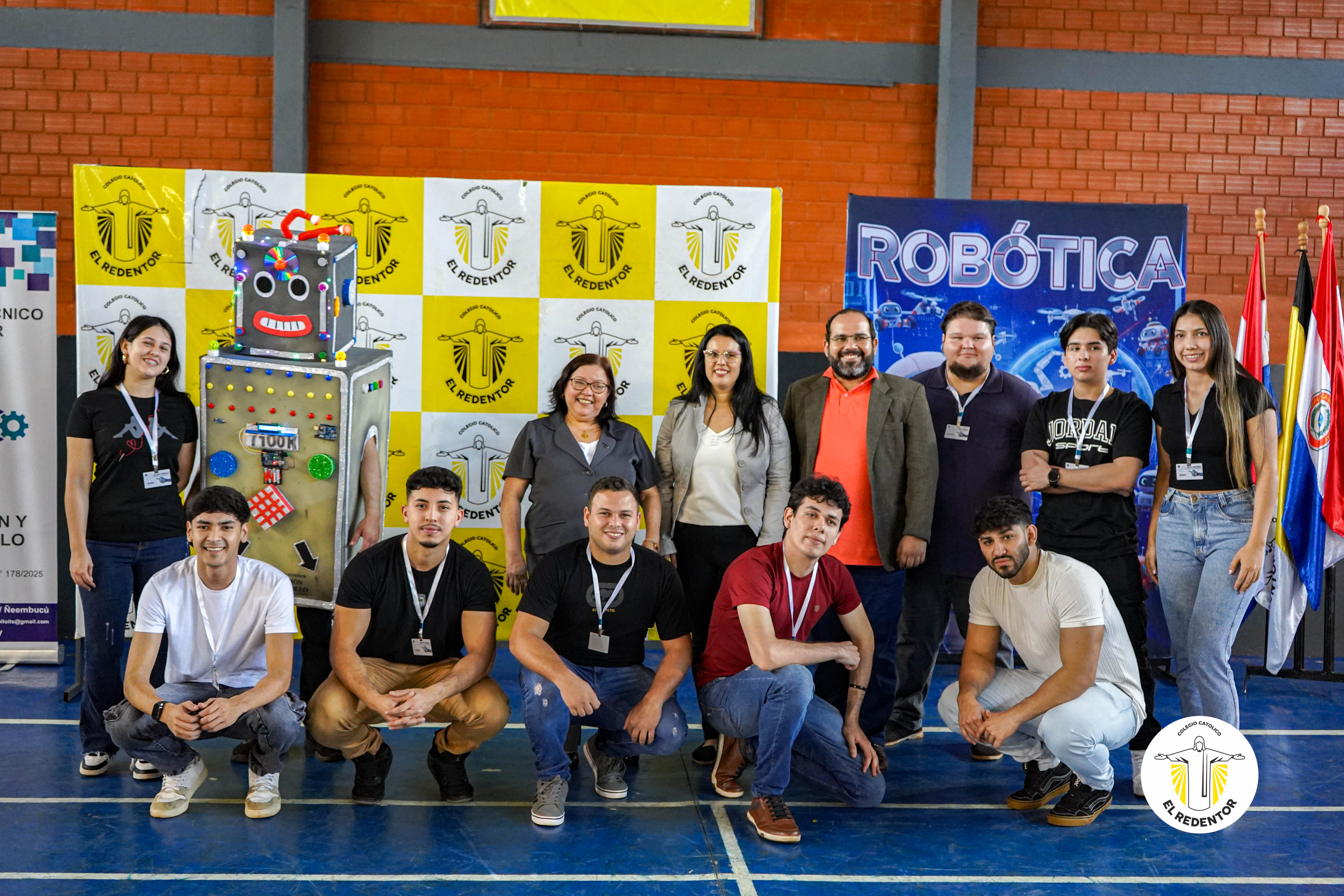 Clausura de Robótica en el Colegio Redentor