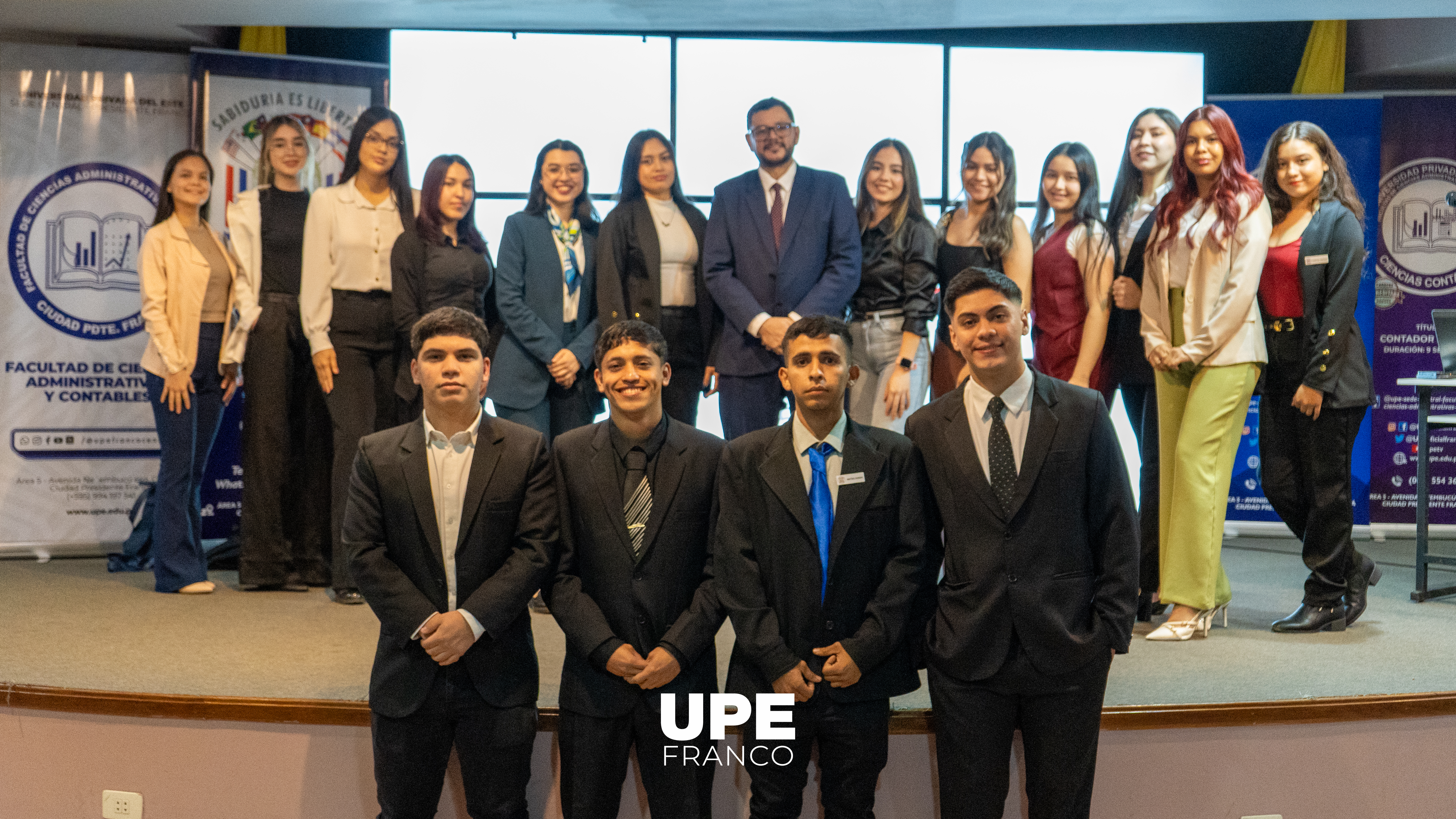 “Desafíos y Oportunidades de la Juventud Paraguaya”: Conversatorio - UPE FRANCO