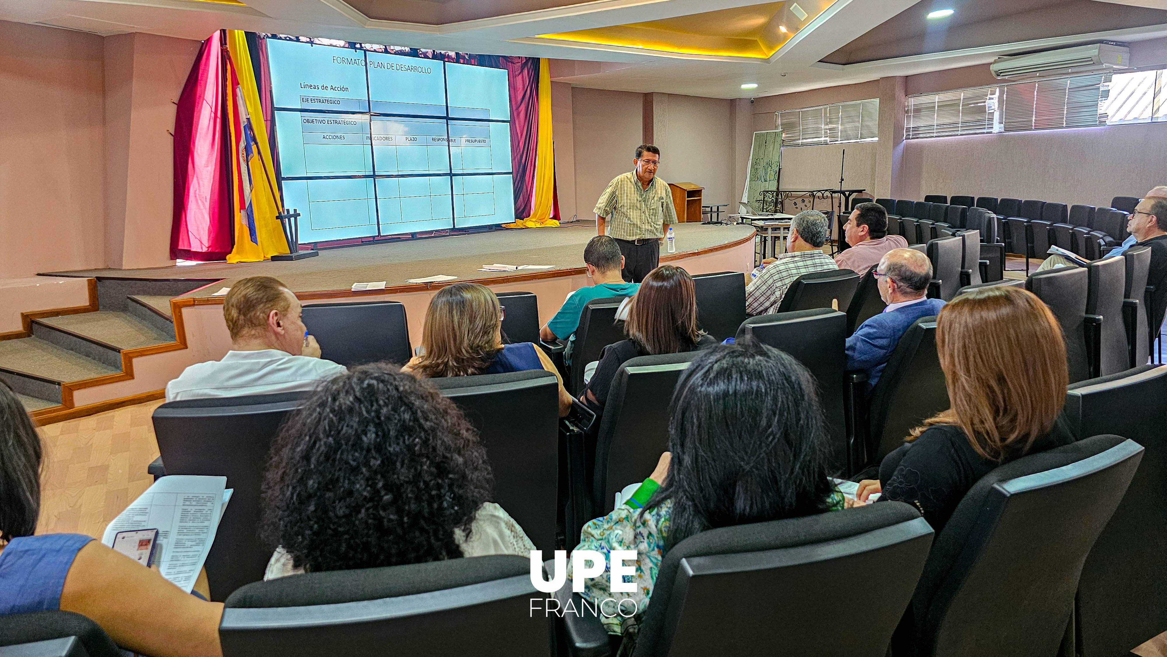 Reunión de Decanos y Directores - UPE FRANCO