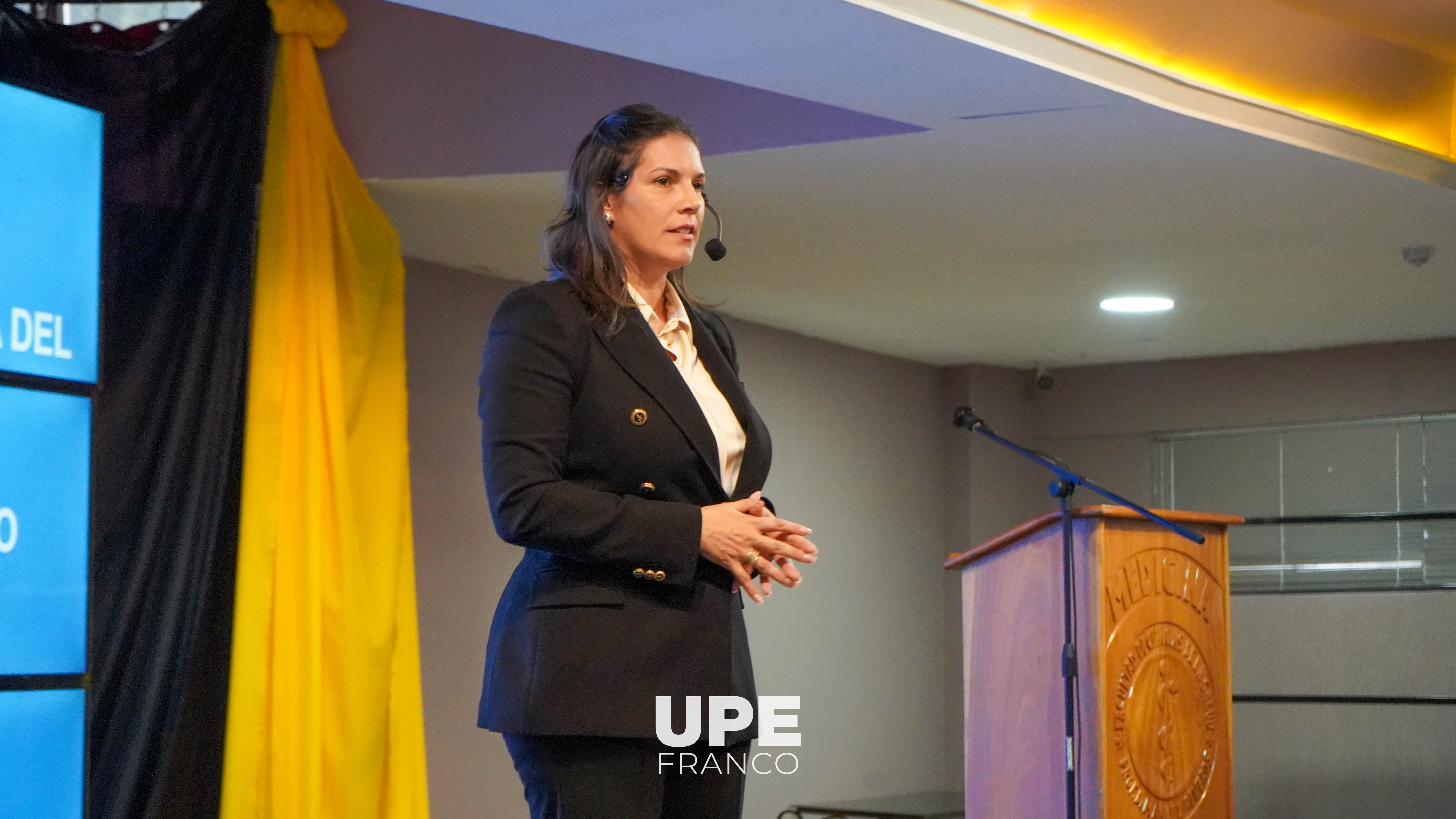 Examen Final de Oratoria I: Facultad de Ciencias Jurídicas, Políticas y Sociales