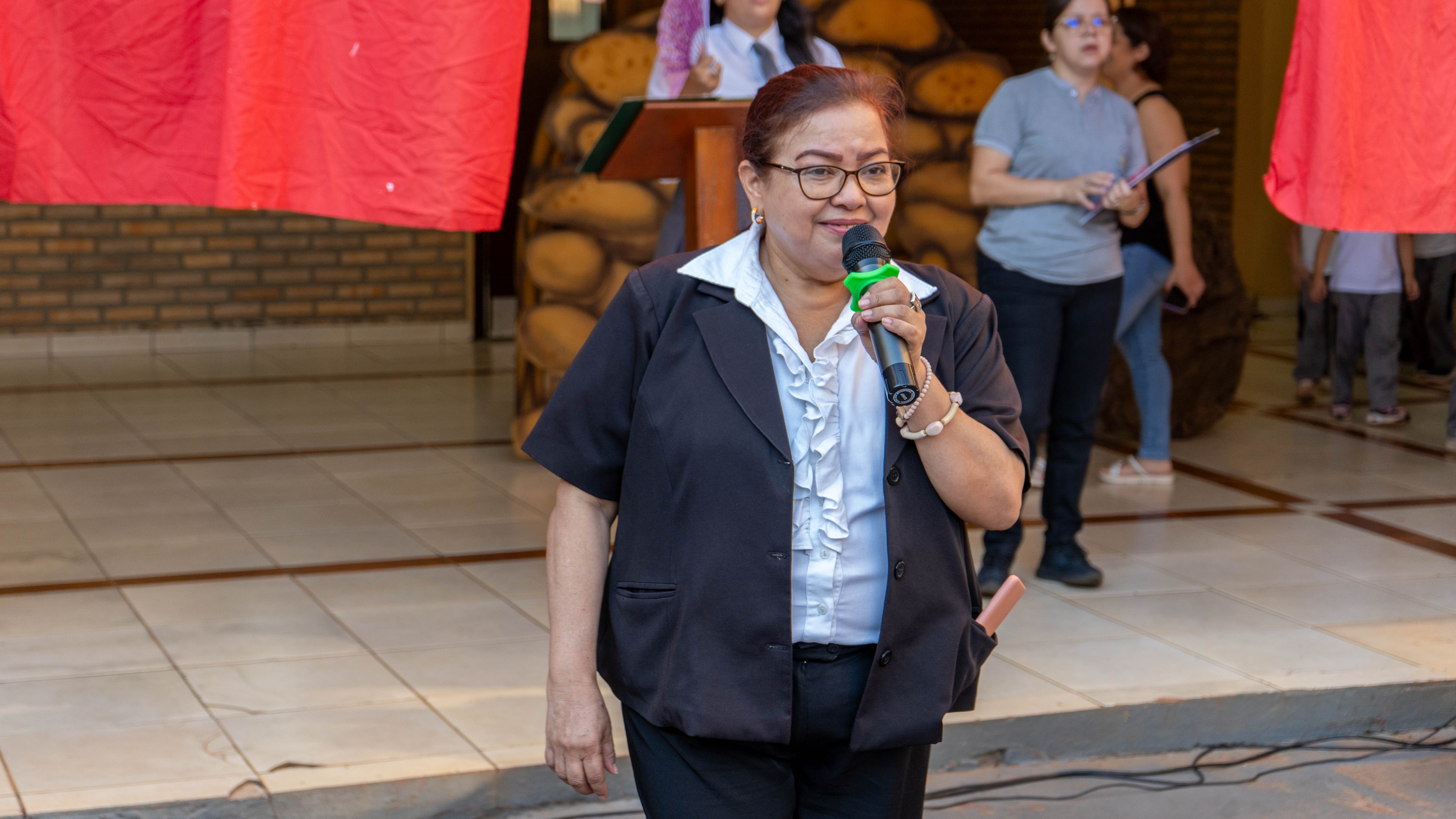 Estudiantes representaron el Vía Crucis: Colegio Católico El Redentor