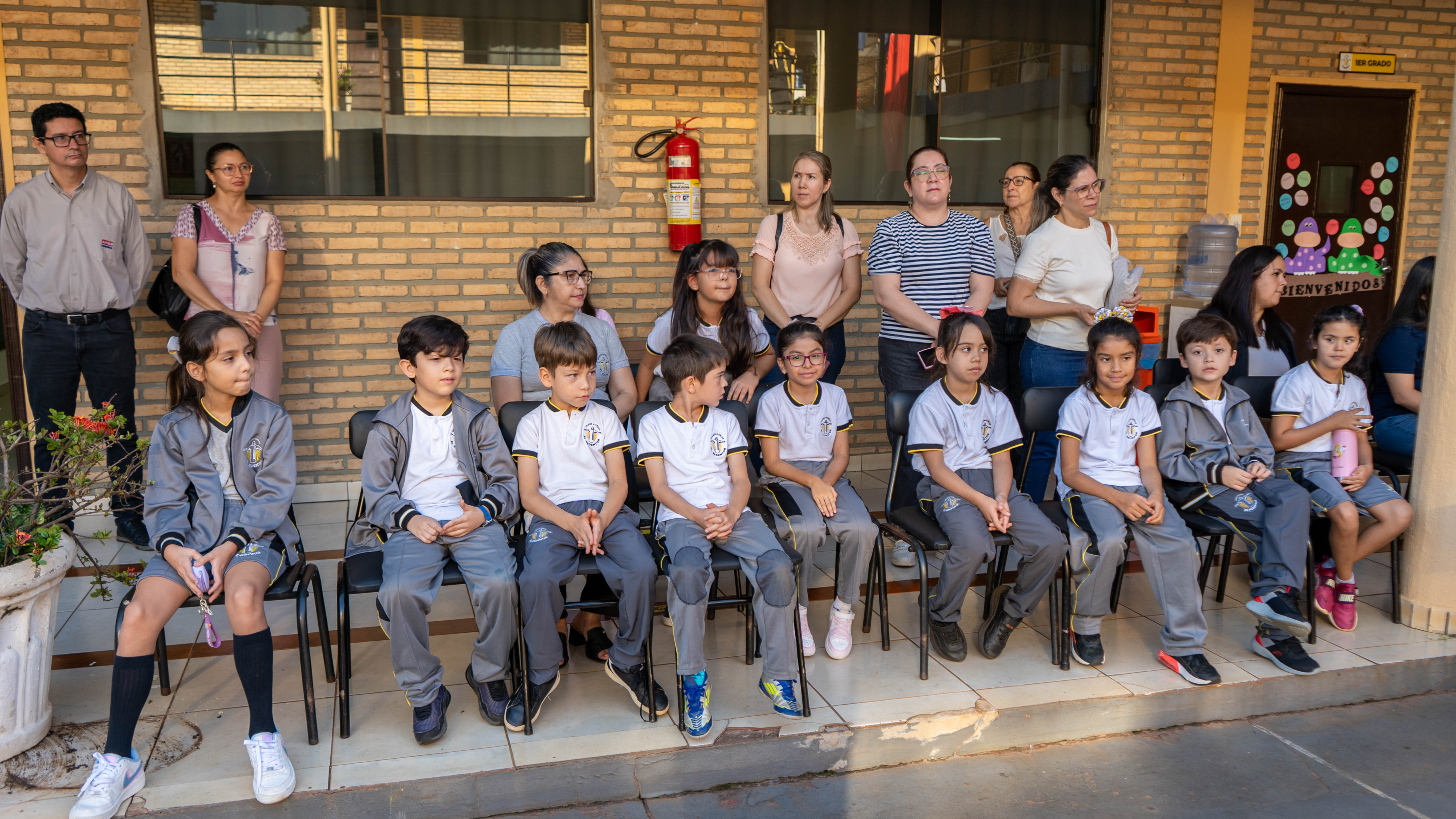 Estudiantes representaron el Vía Crucis: Colegio Católico El Redentor