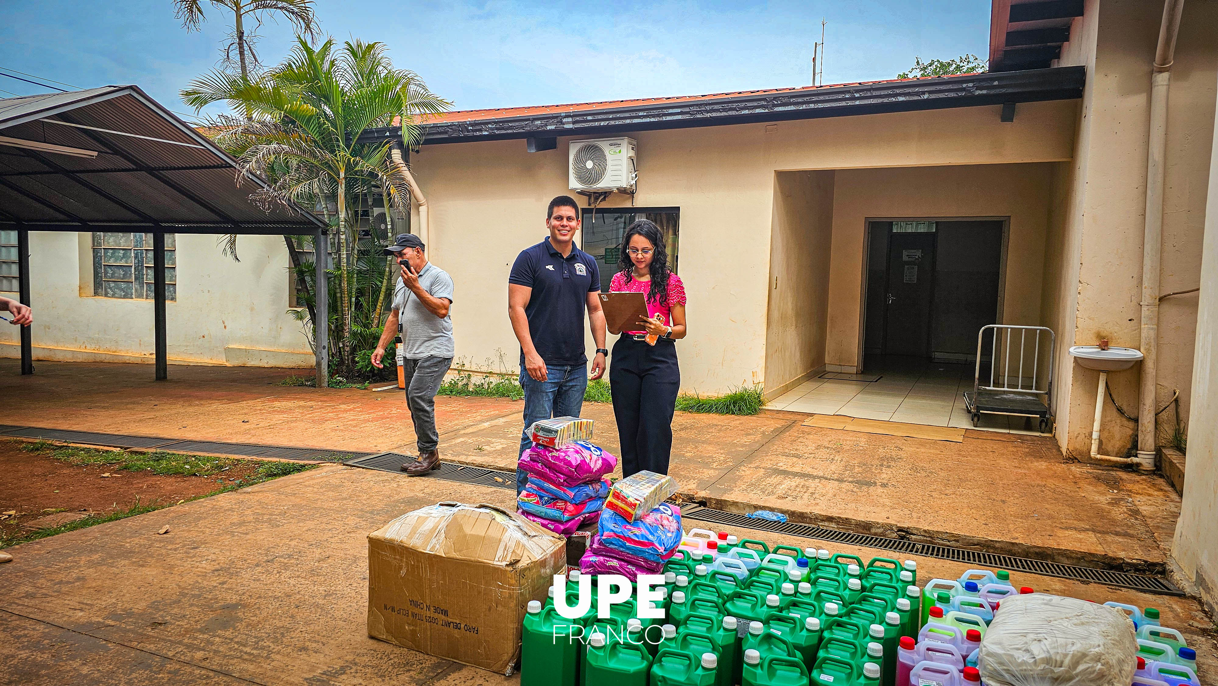UPE FRANCO entrega insumos de limpieza al Hospital Distrital de Presidente Franco