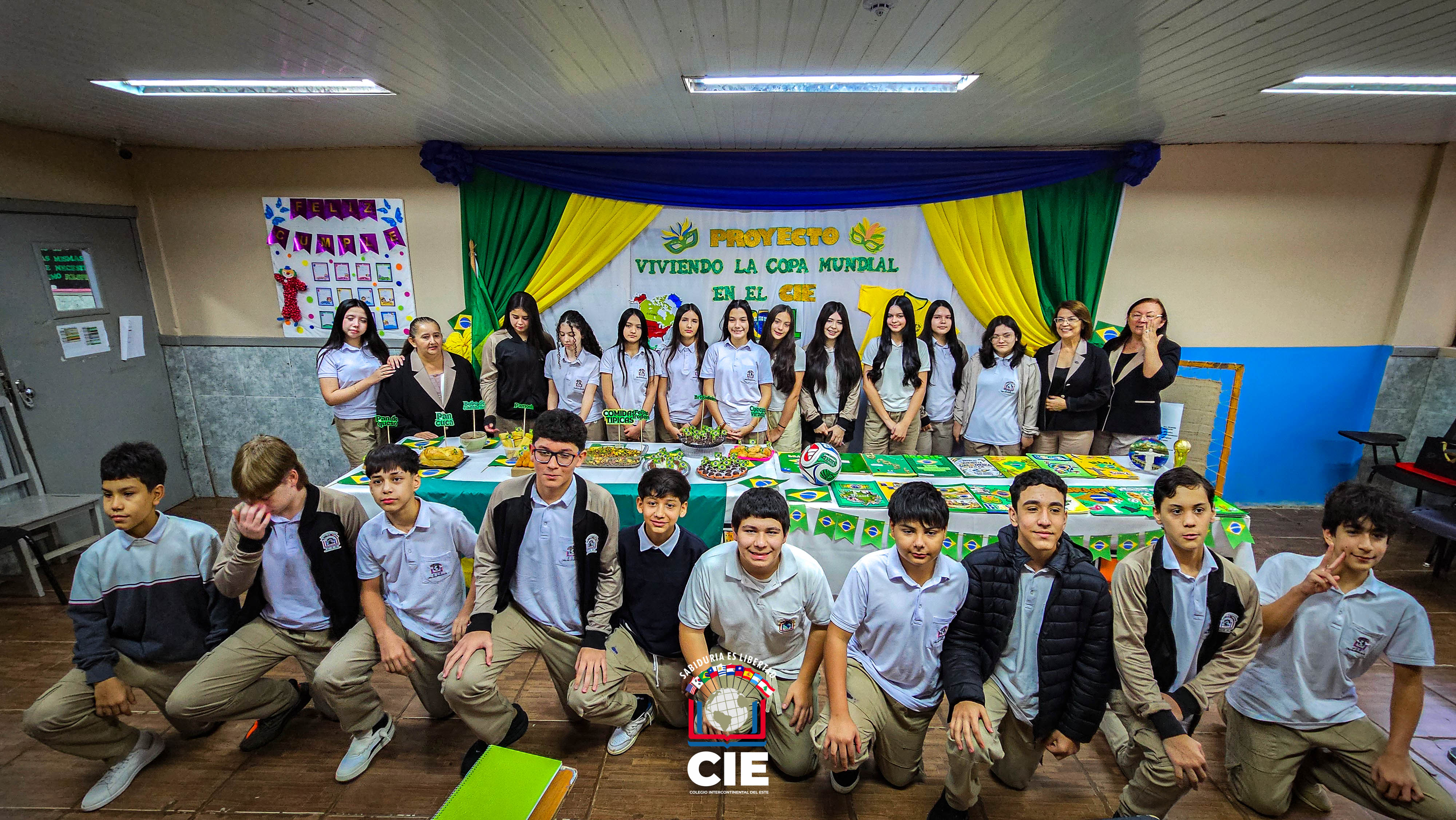 Continúa en marcha el Proyecto “Un viaje por los países del mundial desde nuestro colegio”