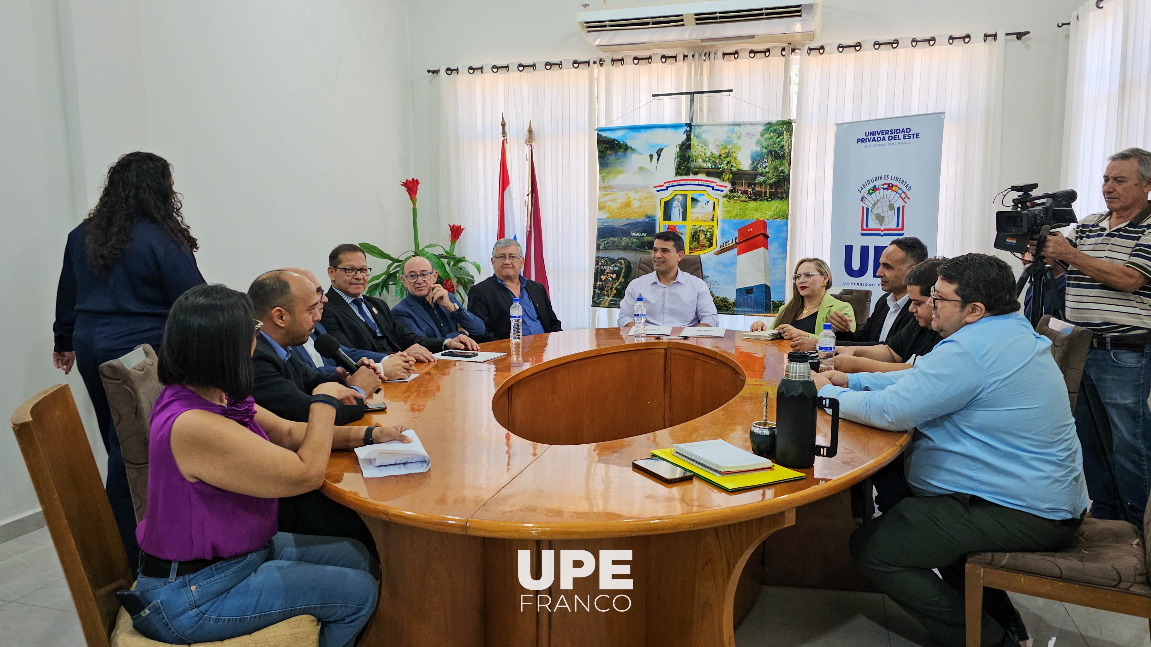 UPE Y MUNICIPALIDAD DE PRESIDENTE FRANCO CONSOLIDAN ALIANZA ESTRATÉGICA MEDIANTE CONVENIOS DE COOPERACIÓN INTERINSTITUCIONAL
