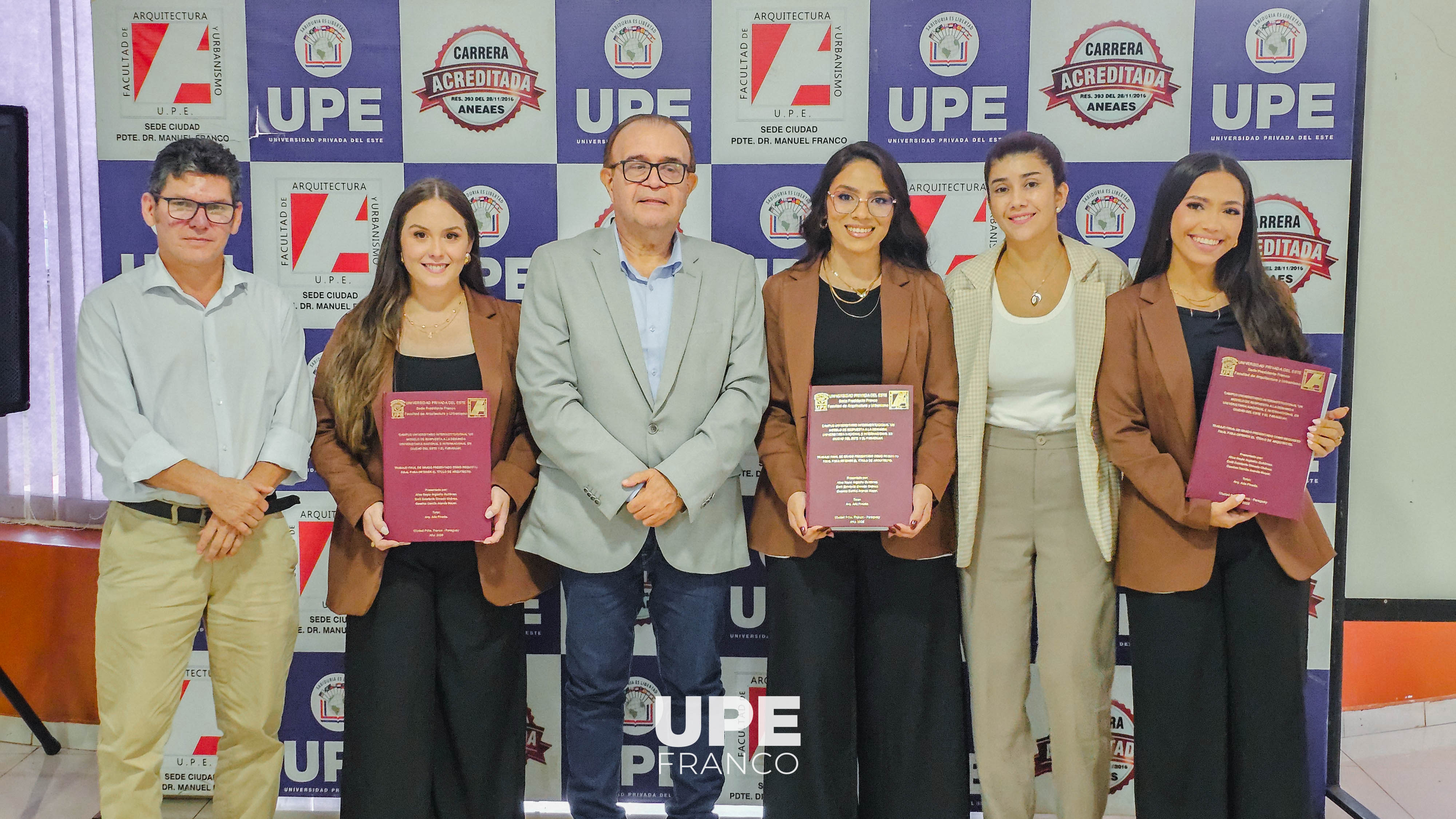 DEFENSA DE TRABAJOS FINALES DE GRADO EN ARQUITECTURA DESTACA PROPUESTAS CON ENFOQUE TERRITORIAL EN LA UPE FRANCO