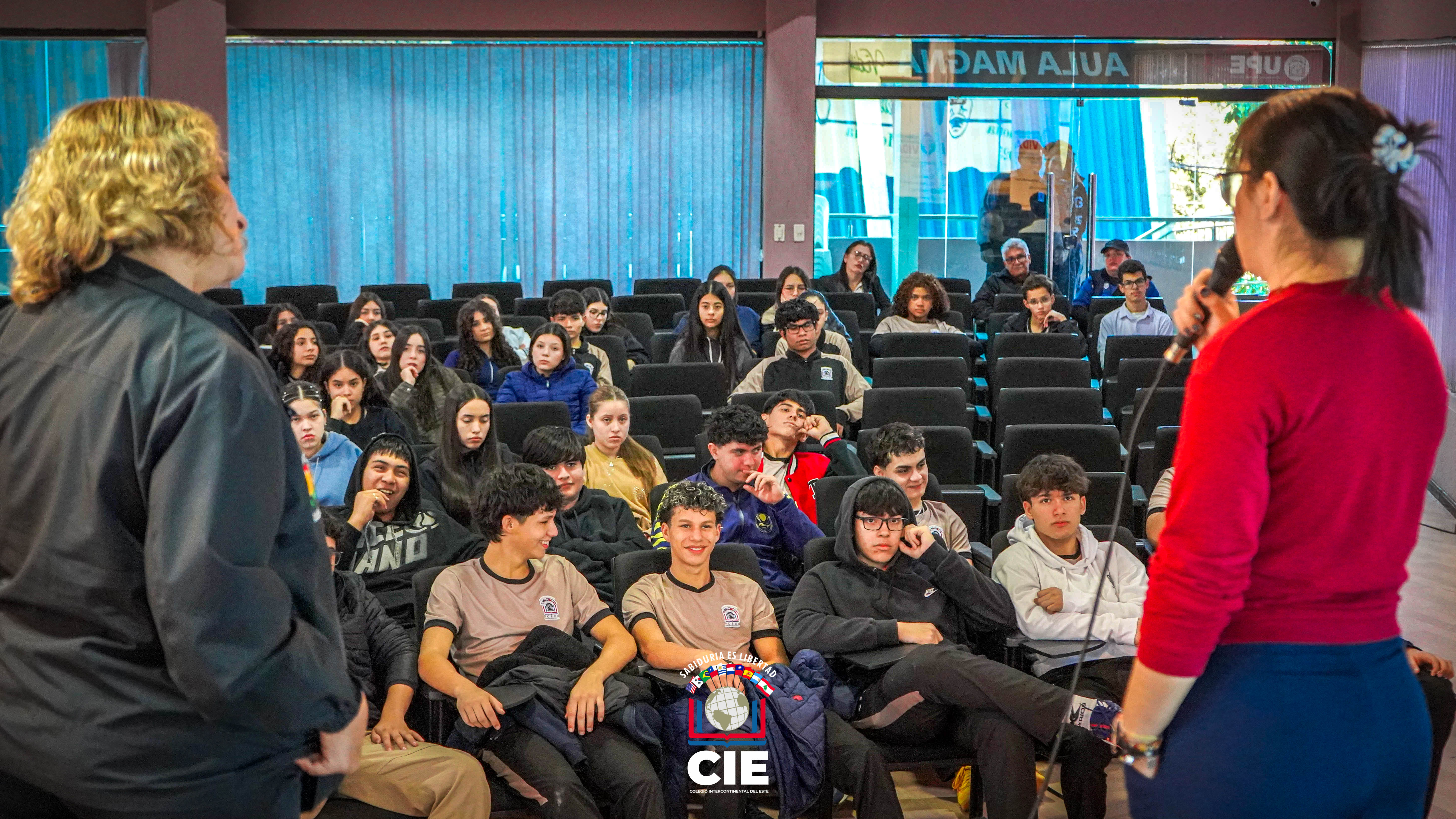 “Sembrando esperanza tras el diagnóstico del cáncer”: Charla Informativa en el CIE