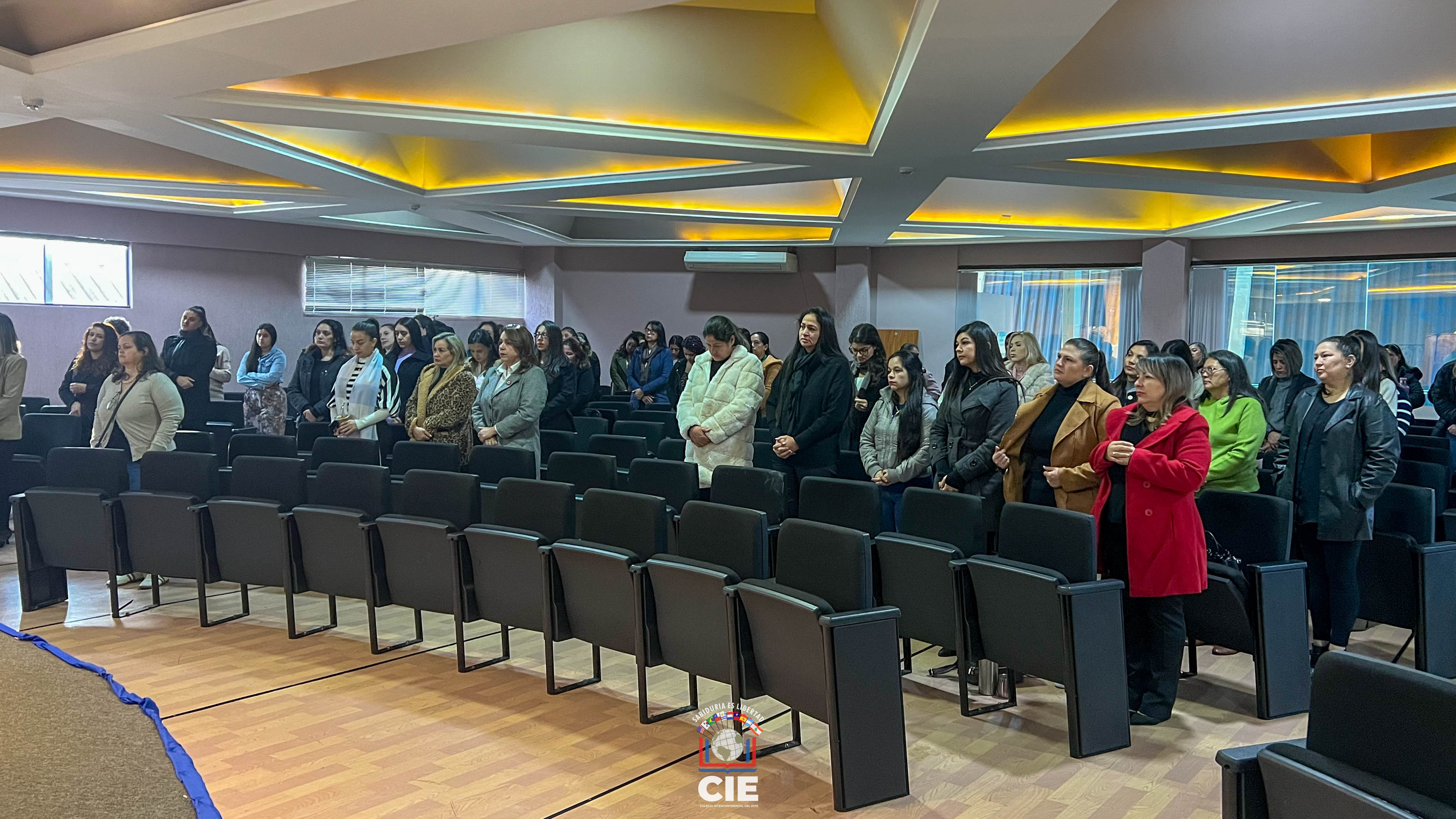 Colegio Intercontinental del Este rindió homenaje a las madres con una jornada de fe, arte y celebración