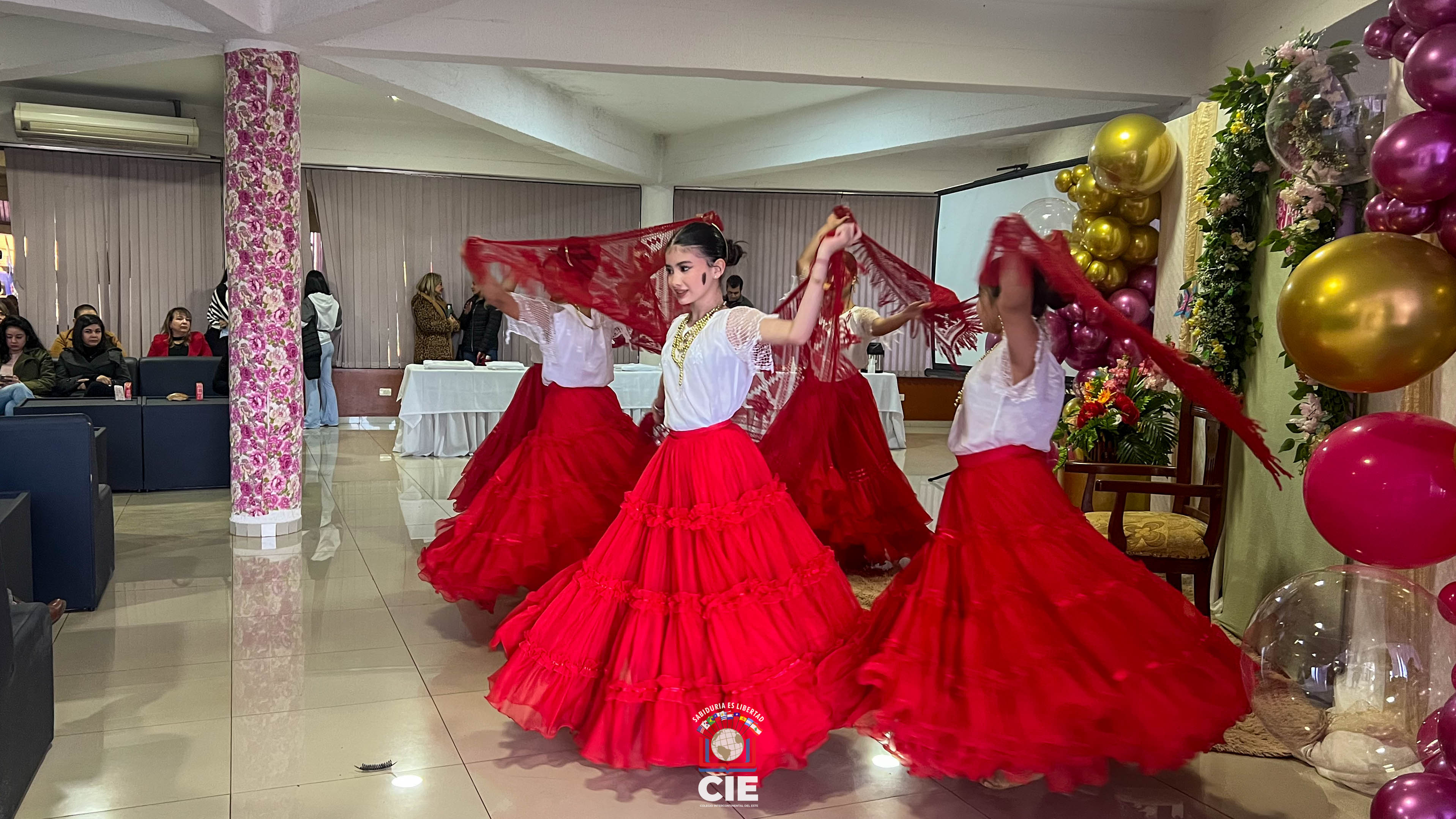 Colegio Intercontinental del Este rindió homenaje a las madres con una jornada de fe, arte y celebración