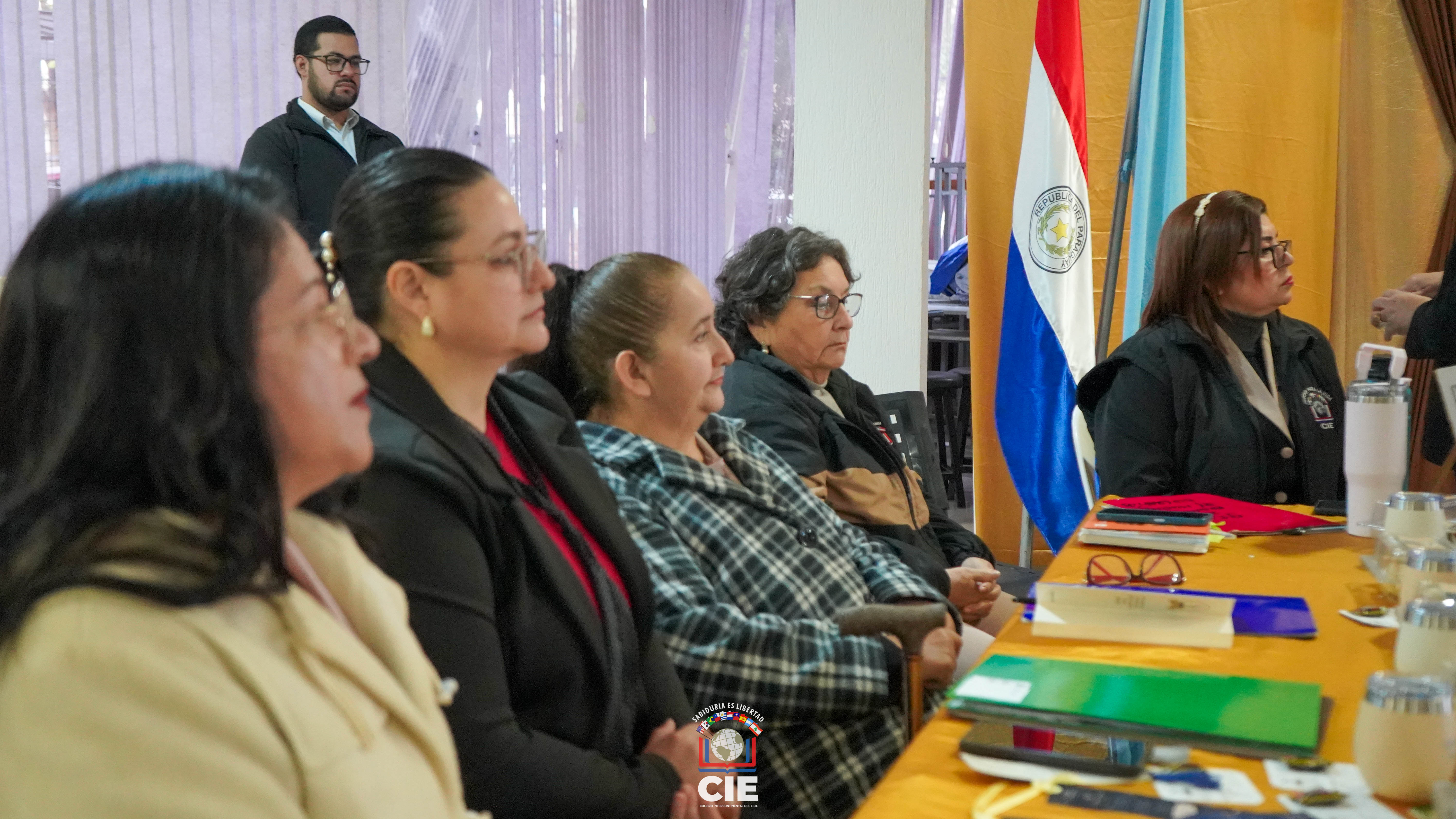 CAFÉ LITERARIO ÑE'ẼRY: ESTUDIANTES DEL TERCER CICLO PARTICIPARON DE UNA JORNADA DE LECTURA Y DECLAMACIÓN POÉTICA