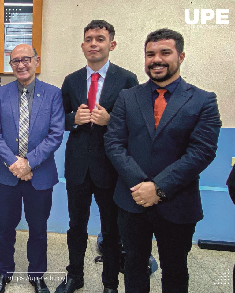 Investigaciones Jurídicas en la UPE: Exposiciones de Estudiantes de Derecho