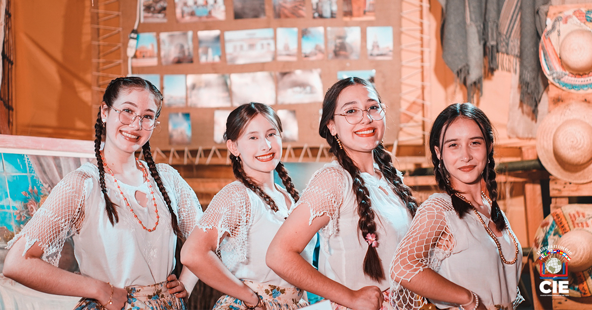 Celebrando el Día del Folklore Paraguayo en el CIE