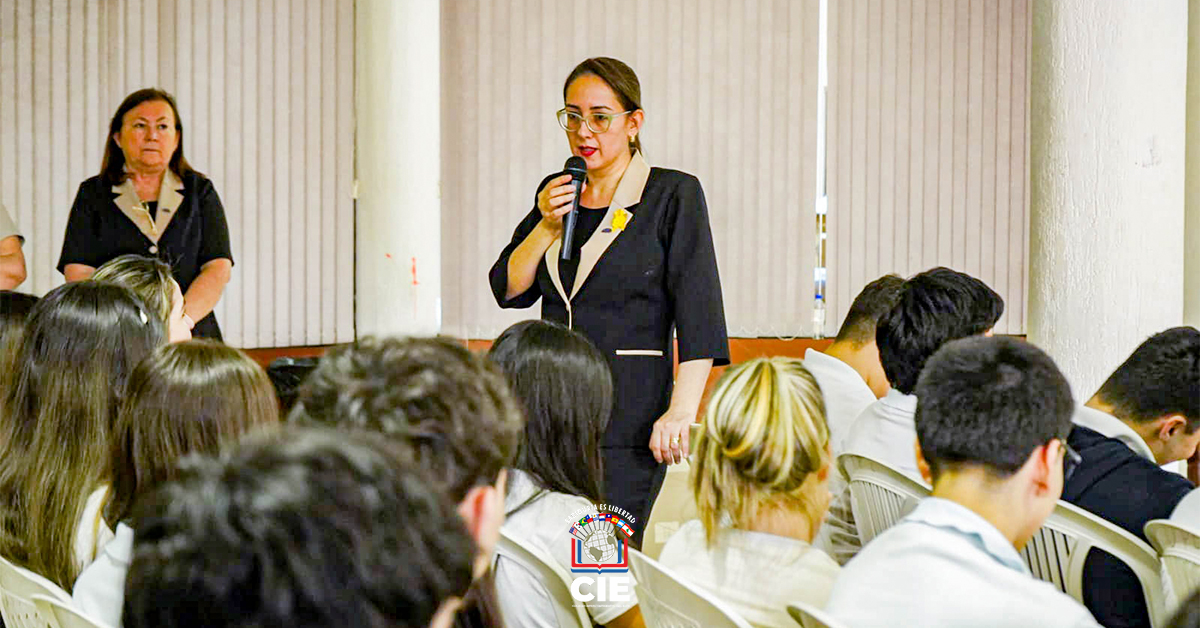 Campaña de Septiembre Amarillo en el CIE: Creando Espacios Seguros para nuestros Jóvenes